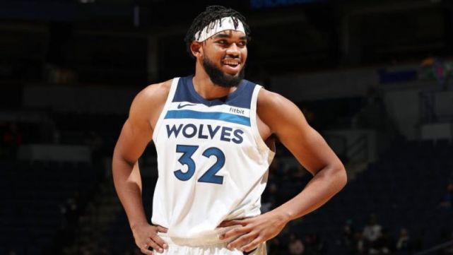 当黄镇廷与 当黄镇廷与