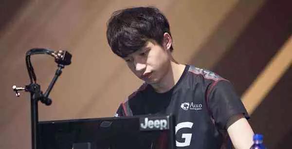 名关注的申